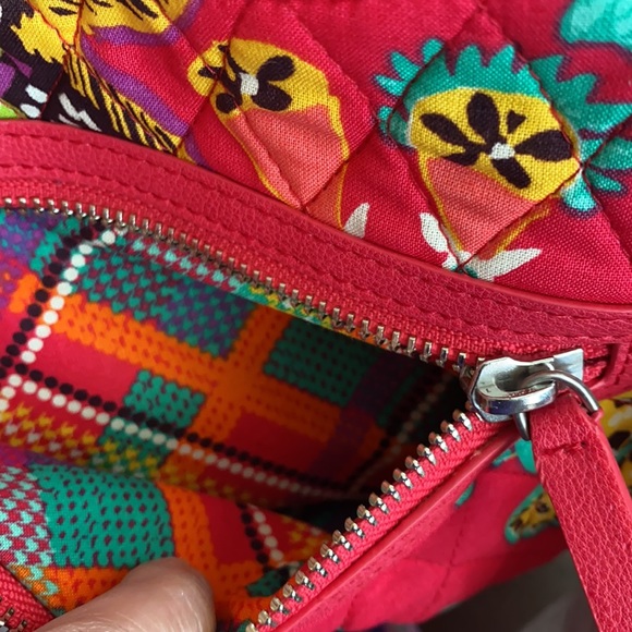NWT crossbody Vera Bradley - Picture 13 of 15